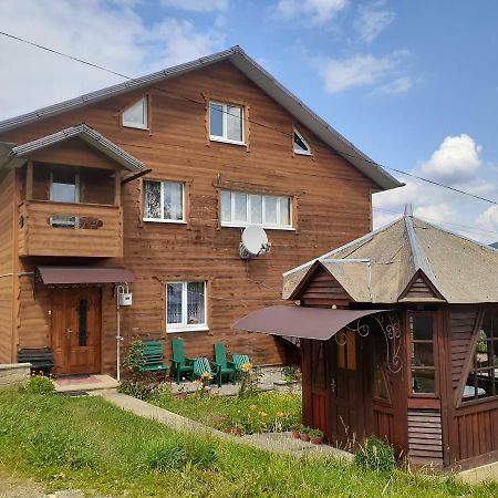 Hotel Kатруся à Yaremtche Extérieur photo