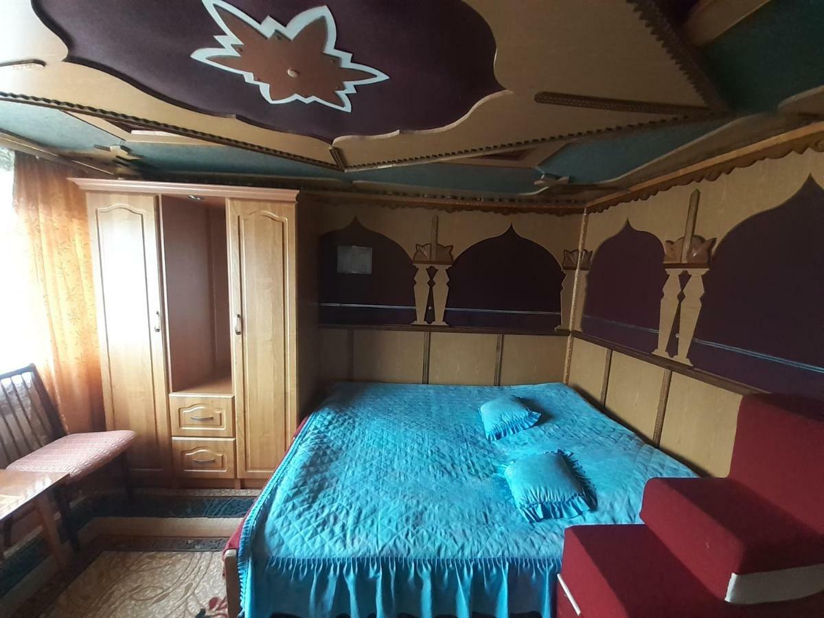 Hotel Kатруся à Yaremtche Extérieur photo