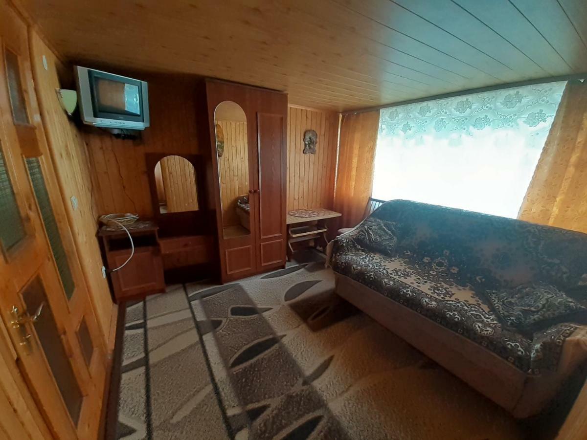 Hotel Kатруся à Yaremtche Extérieur photo