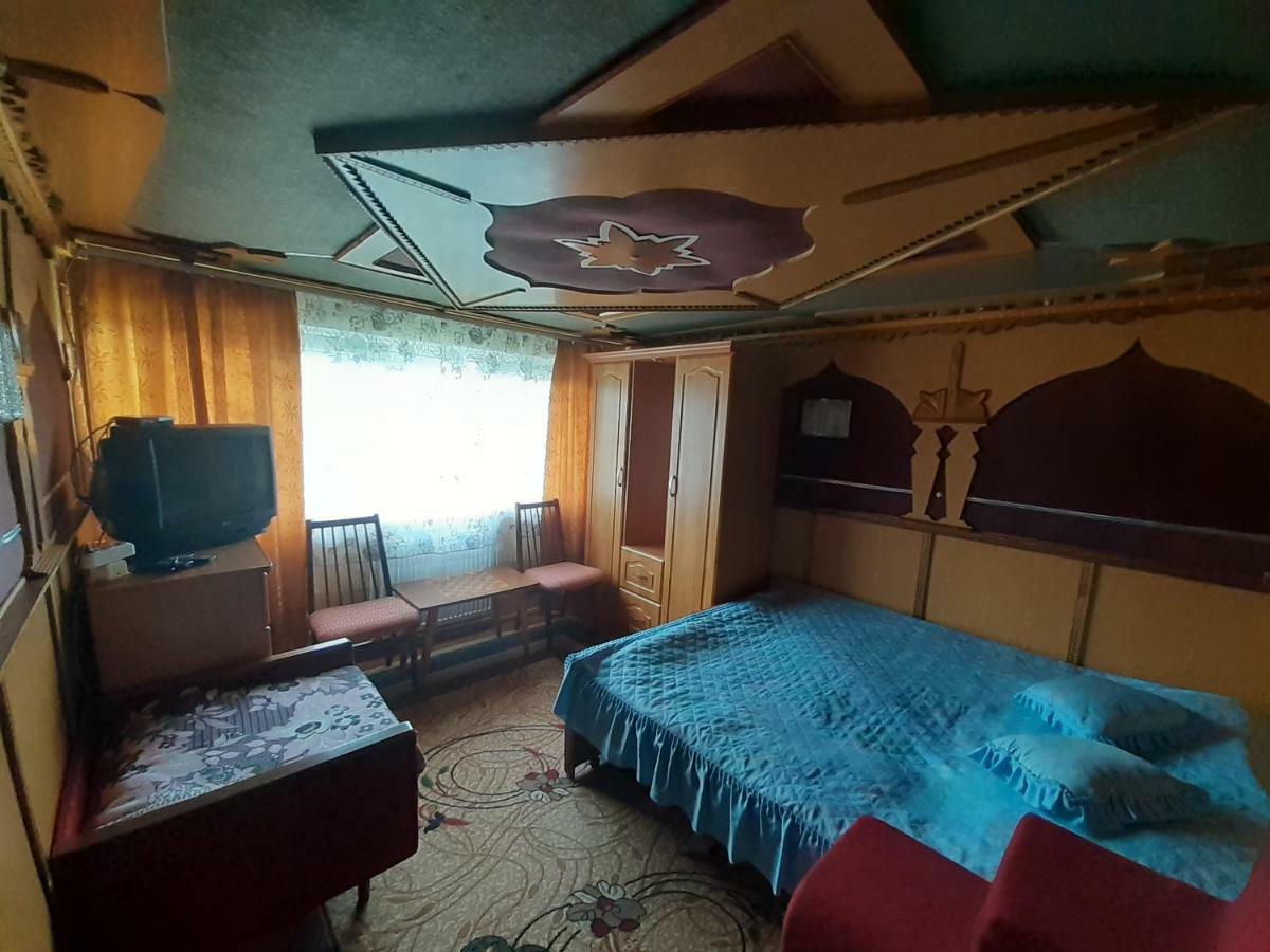 Hotel Kатруся à Yaremtche Extérieur photo
